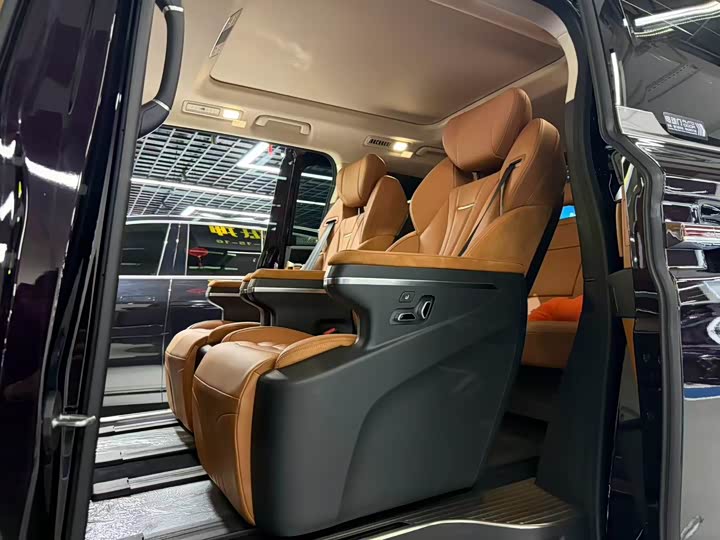Hongqi HQ9 Hybrid 2024 2024款 2.0T 四驱商务版