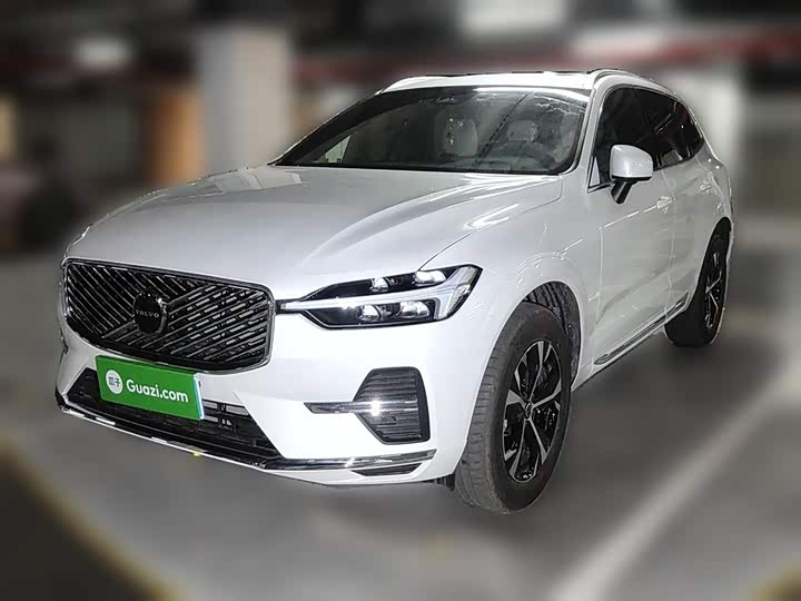 Volvo XC60 2026 2026款 B5 四驱智逸豪华版