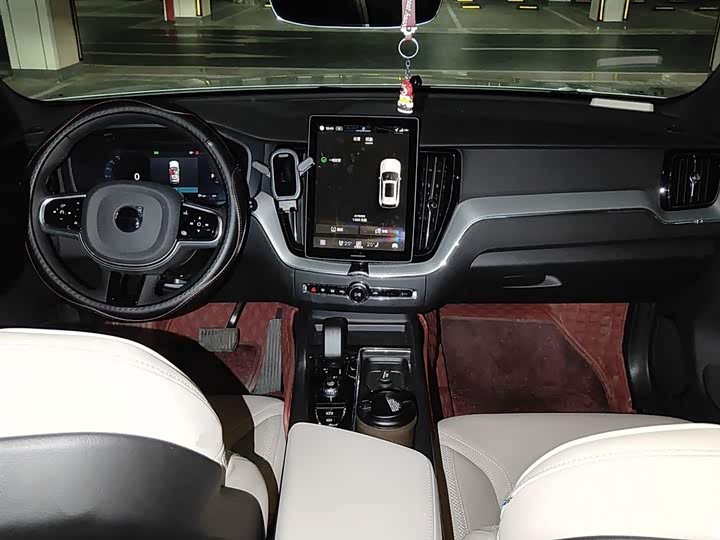 Volvo XC60 2026 2026款 B5 四驱智逸豪华版