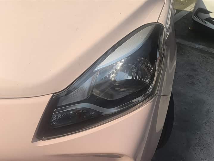 Changan BenBen E-Star 2021 2021款 国民版 多彩款 磷酸铁锂（31.95kWh）
