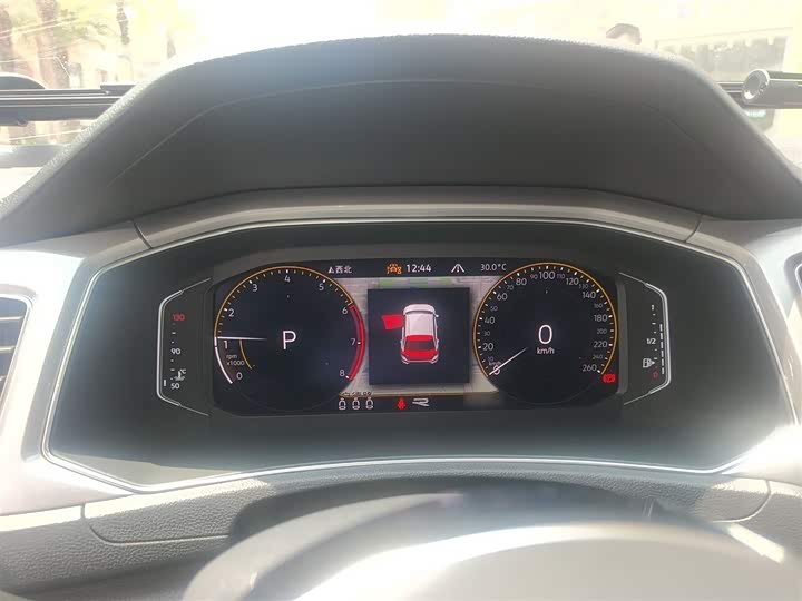 Фото 4 - Volkswagen T-Roc