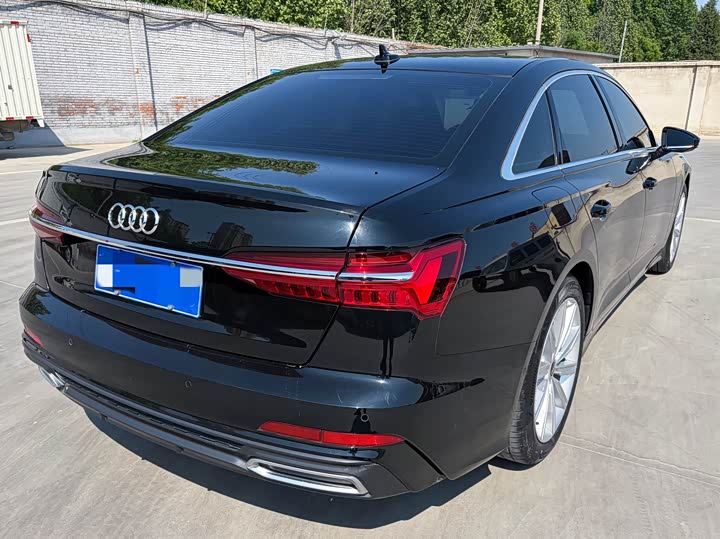Zdjęcie 2 - Audi A6L