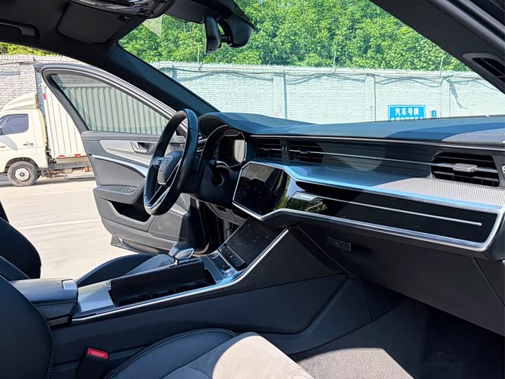 Zdjęcie 6 - Audi A6L