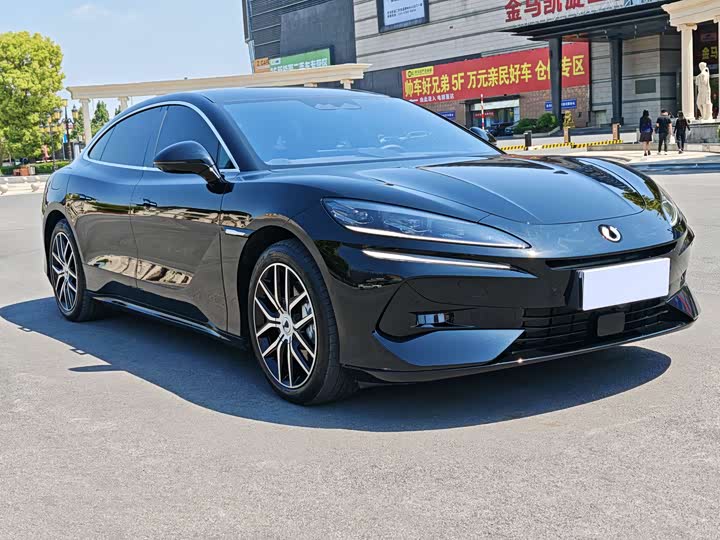 Denza Z9 2024 2024款 1100km 四驱Max版