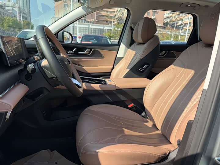 Chery Tiggo 8L 2024 2024款 2.0T 两驱尊贵版 5座