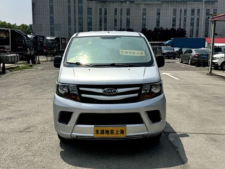 JAC Refine M3 2019 2019款 PLUS 创客版 1.8L 豪华智能型