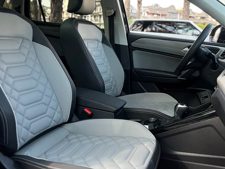 Volkswagen Tayron 2024 2024款 380TSI 四驱R-Line高能版