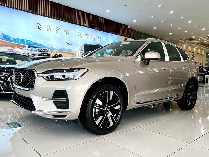 Volvo XC60 2026 2026款 B5 四驱智远豪华版