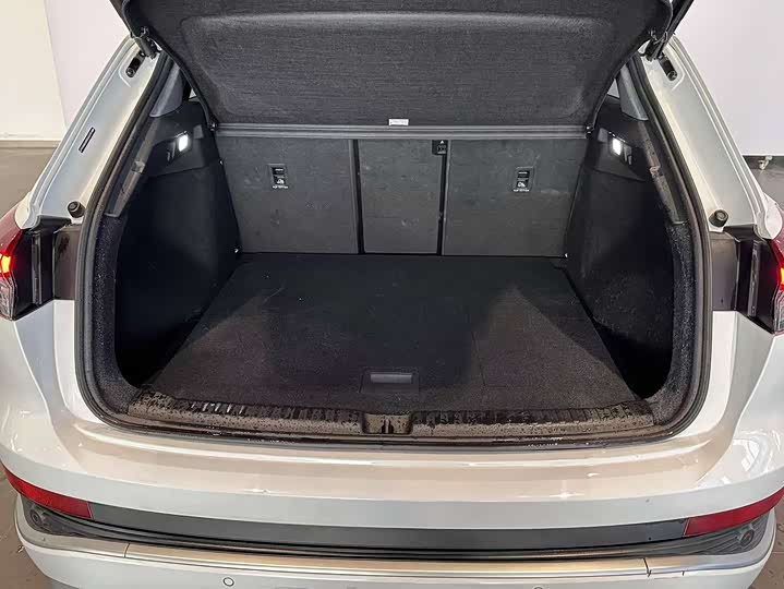 Фото 6 - Audi Q4 e-tron