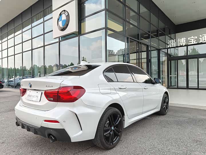 BMW 1 Series 2023 2023款 125i M运动曜夜版