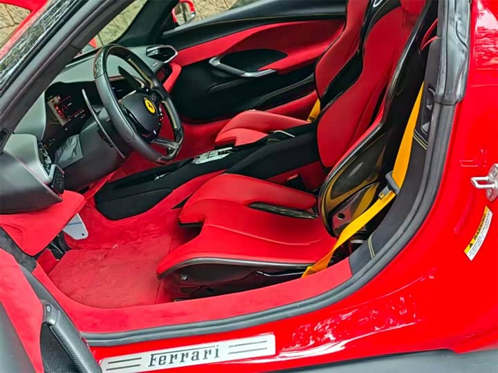Фото 4 - Ferrari 296