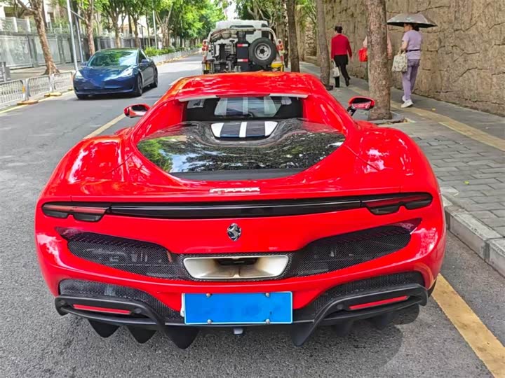 Фото 9 - Ferrari 296