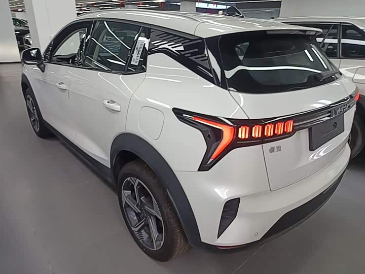 Lynk & Co 06 EM-P Hybrid 2023 2023款 1.5T Remix PHEV Pro