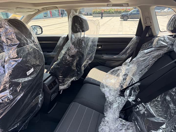 Honda CR-V 2026 2026款 全球30年荣耀款 240TURBO 两驱活力版