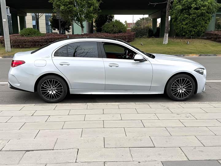 Фото 9 - Mercedes-Benz C-Class
