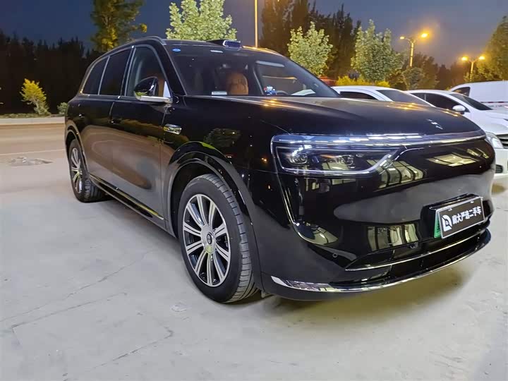 Aito M8 2025 2025款 增程 Max+版 53.4kWh 5座版 (192线激光雷达）