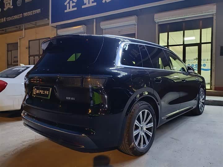 Aito M8 2025 2025款 增程 Max+版 53.4kWh 5座版 (192线激光雷达）