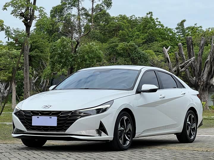 Фото 1 - Hyundai Elantra N line