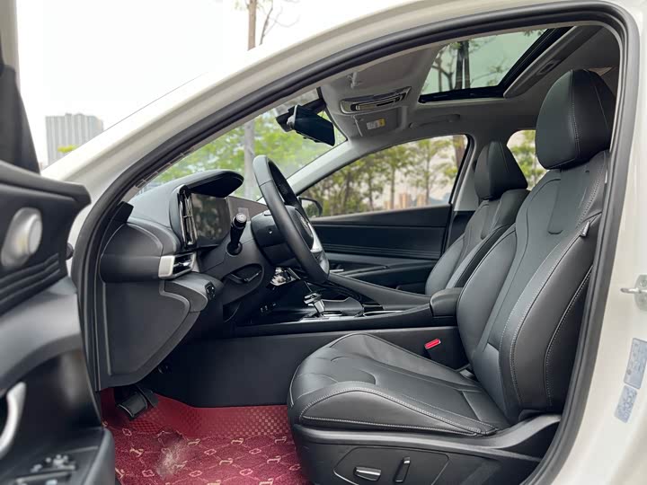Фото 8 - Hyundai Elantra N line