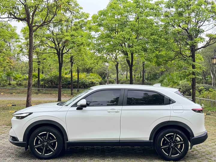 Honda Vezel 2023 2023款 1.5L CVT精英版