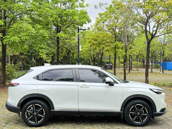 Honda Vezel 2023 2023款 1.5L CVT精英版
