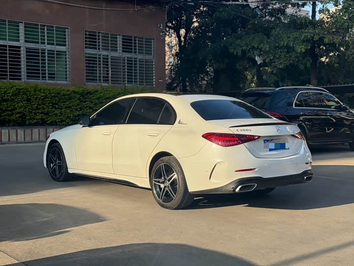 Фото 3 - Mercedes-Benz C-Class