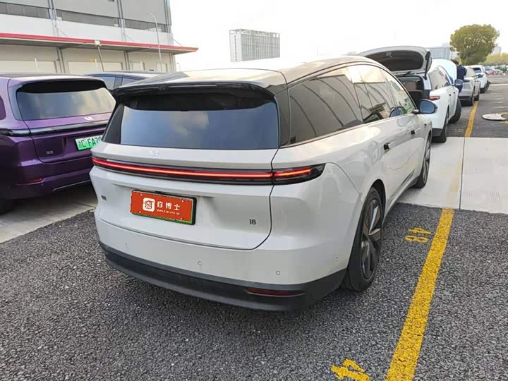 LiXiang i8 2025 2025款 标准版