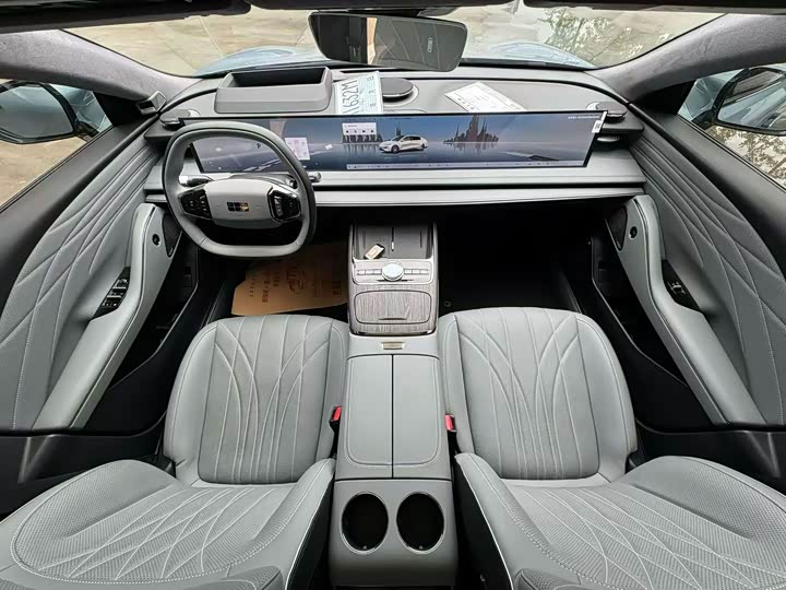 Фото 6 - Geely Galaxy E8