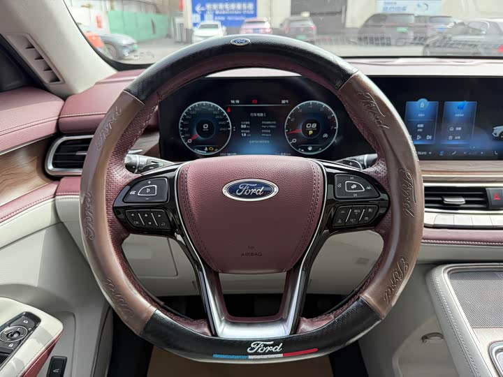 Photo 9 - Ford Equator