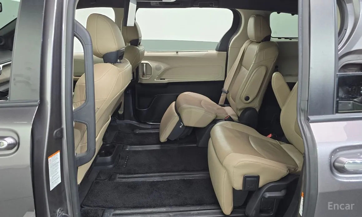 Toyota Sienna 2020 2.5 Hybrid 2WD