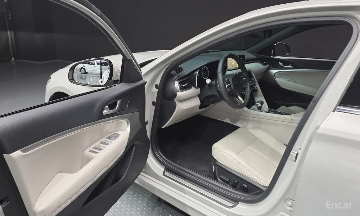 Genesis G70 2022 Gasoline 2.5T 2WD