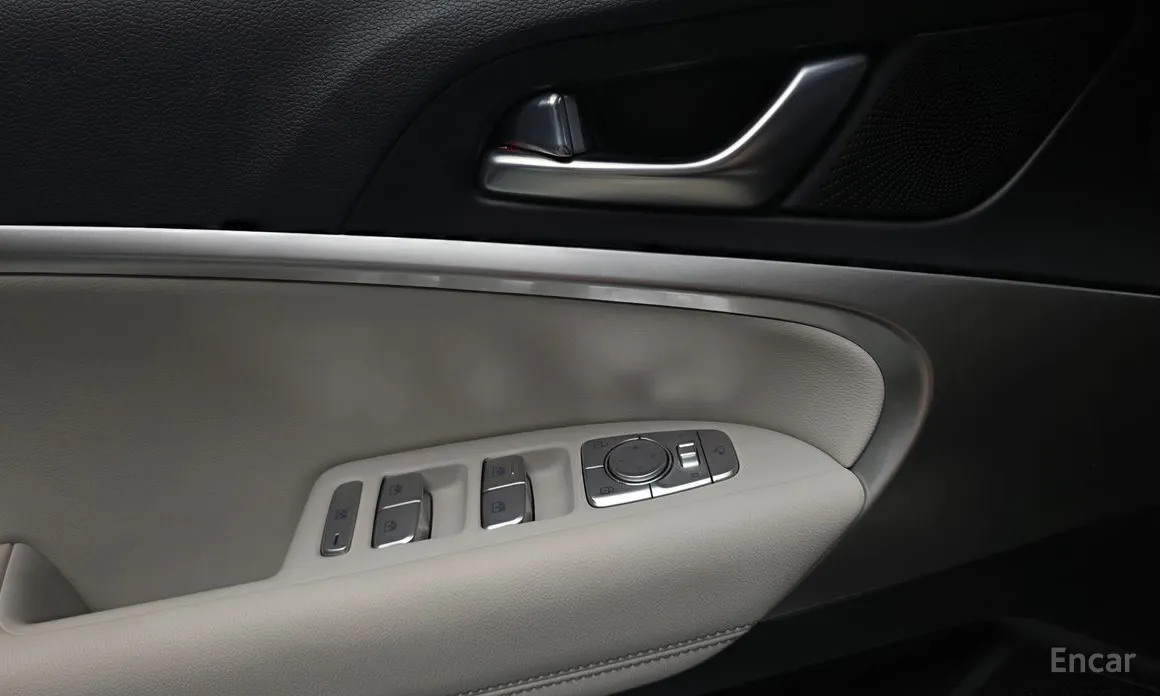 Genesis G70 2022 Gasoline 2.5T 2WD