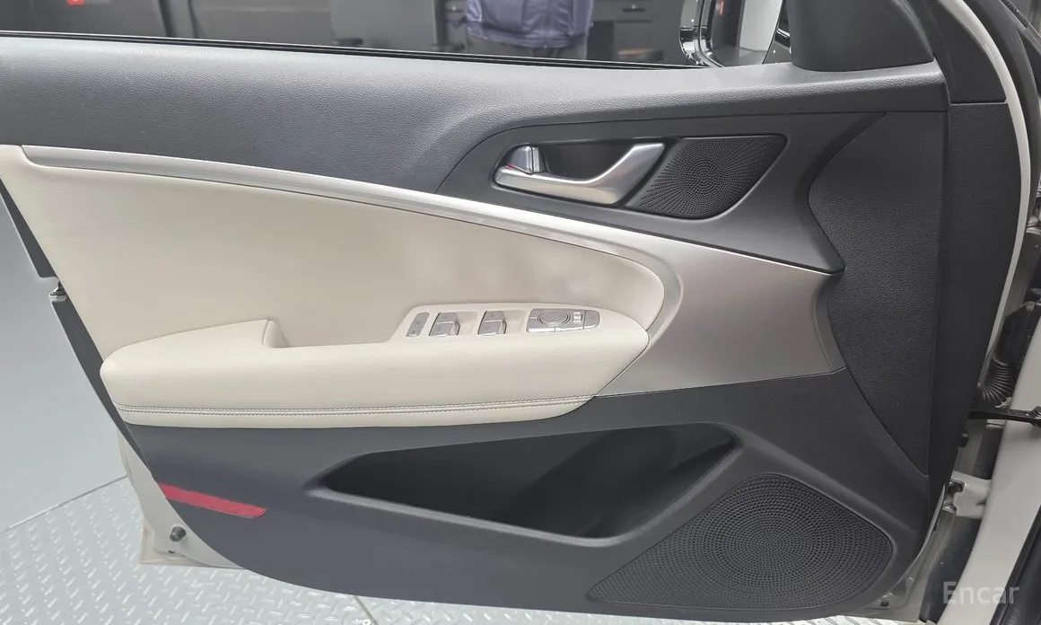 Genesis G70 2022 Gasoline 2.5T 2WD