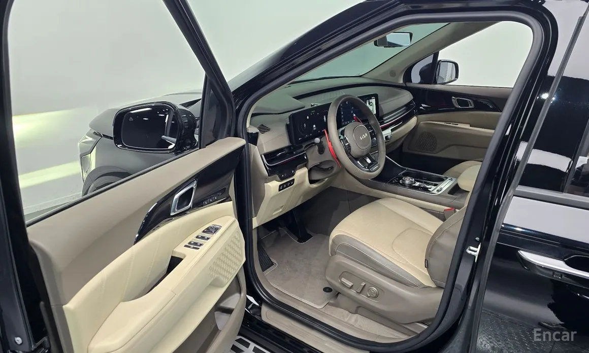 Kia Carnival 2023 Gasoline 7-Seater Signature