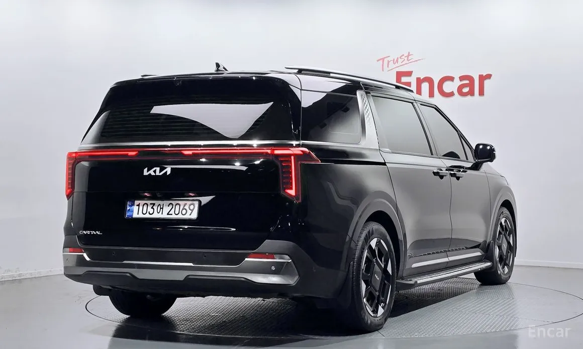 2023 Kia Carnival