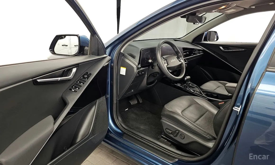 Zdjęcie 10 - Kia Niro