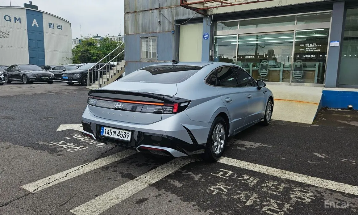 Hyundai Sonata 2023 2.0 LPG(Rent)