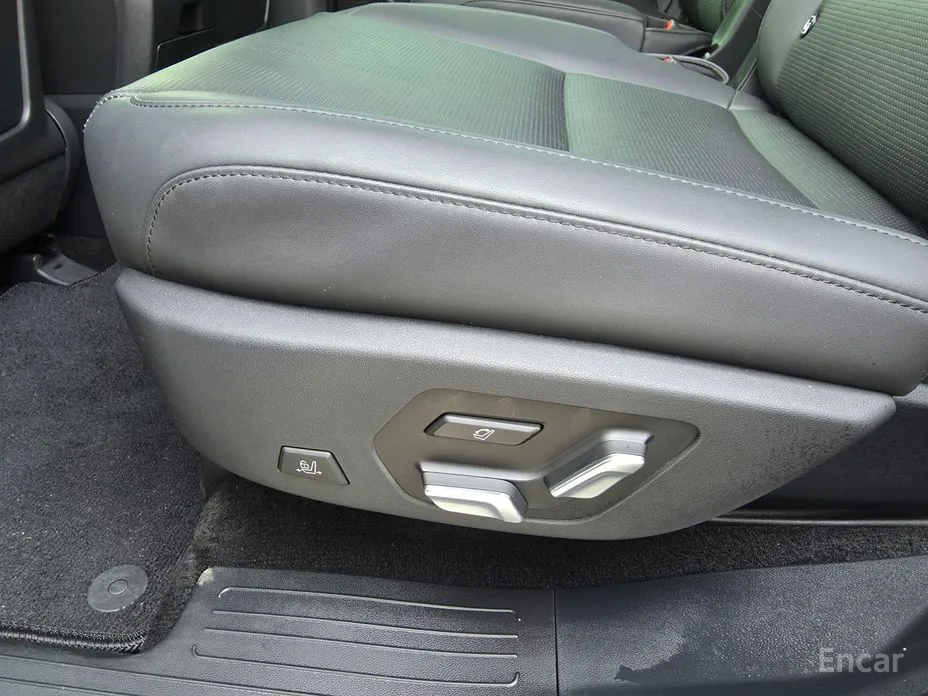 Zdjęcie 15 - Hyundai Santa Fe