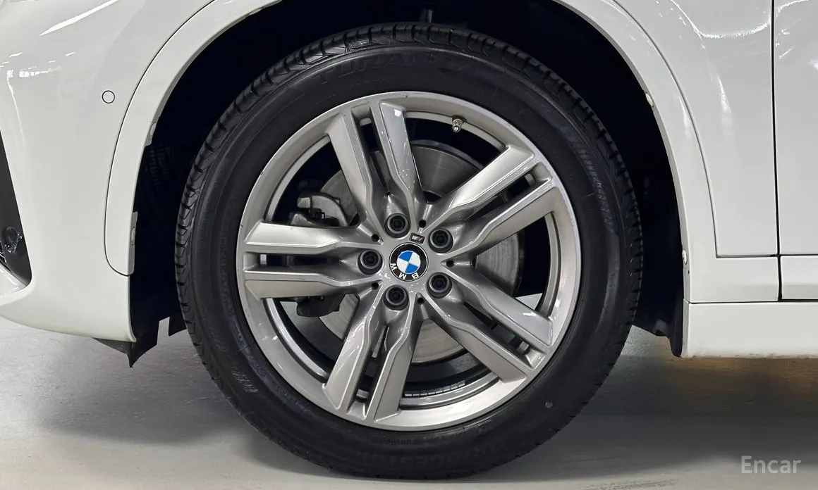 BMW X1 2016 xDrive 20i M Sport