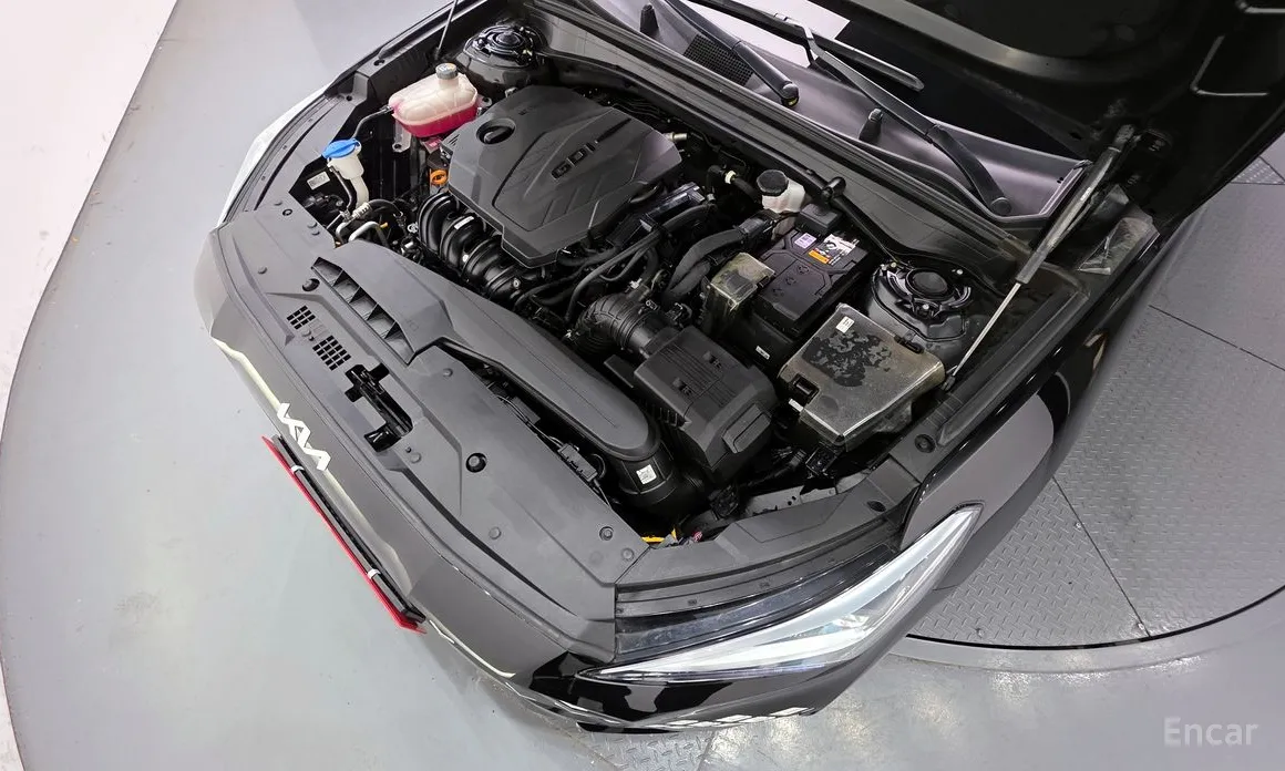 Photo 6 - Kia K8