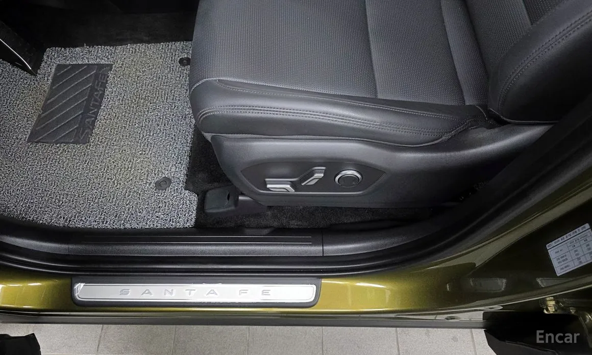 Фото 26 - Hyundai Santa Fe