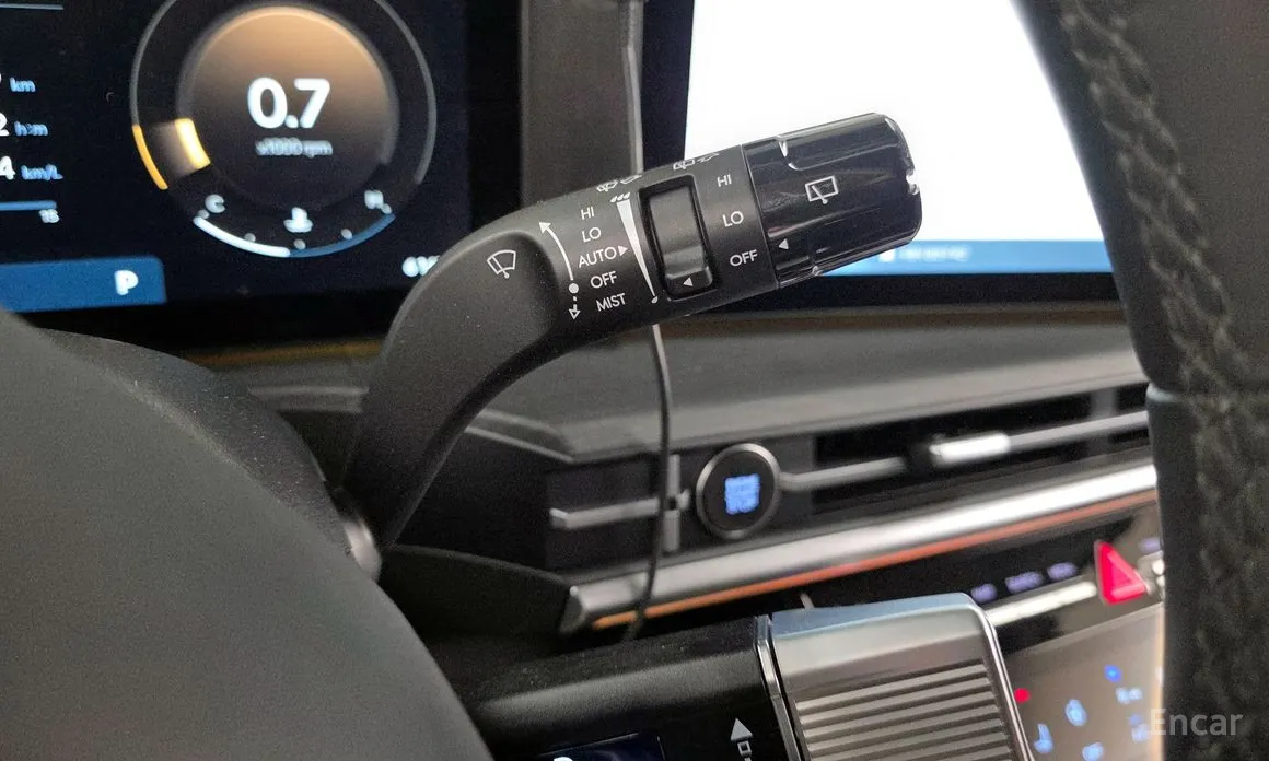Фото 28 - Hyundai Santa Fe