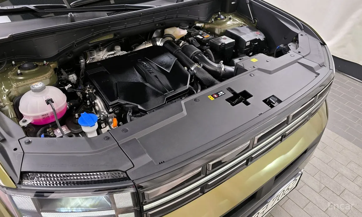 Фото 6 - Hyundai Santa Fe