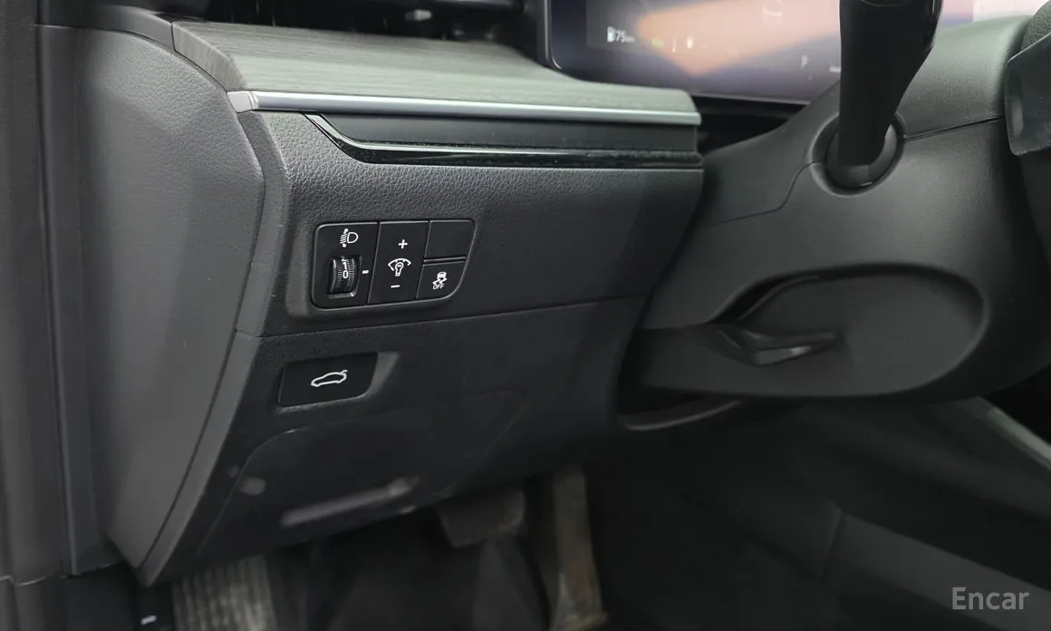 Photo 19 - Kia K5