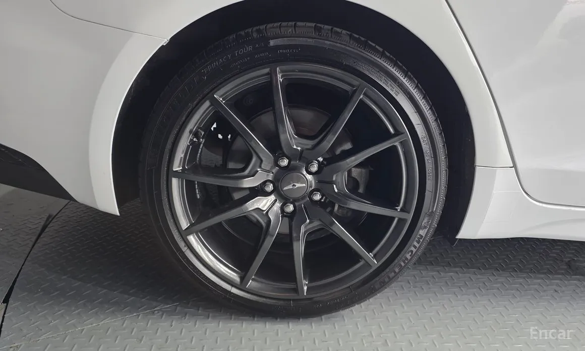 Genesis G70 2020 Gasoline 2.0T 4WD