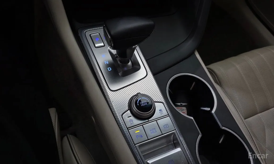 Genesis G70 2020 Gasoline 2.0T 4WD