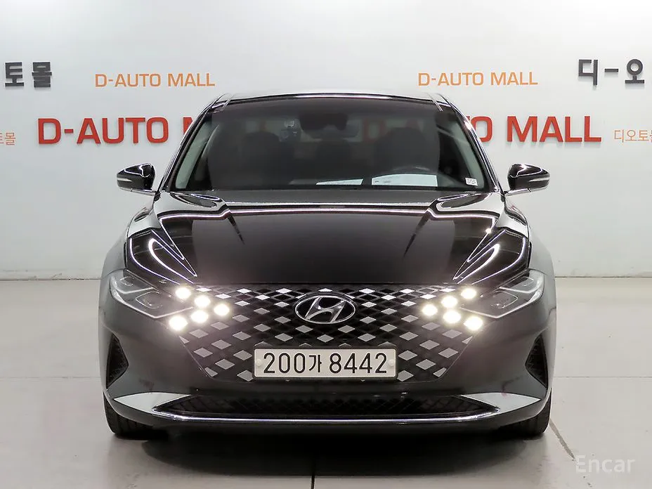 Фото 2 - Hyundai Grandeur
