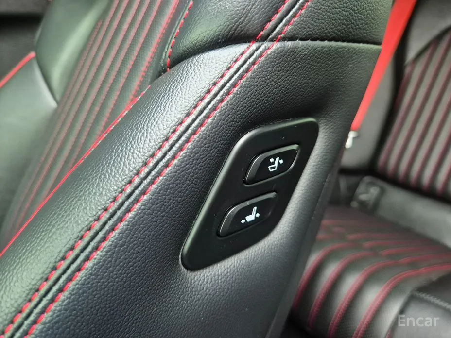 Genesis G70 2020 Gasoline 2.0T 4WD
