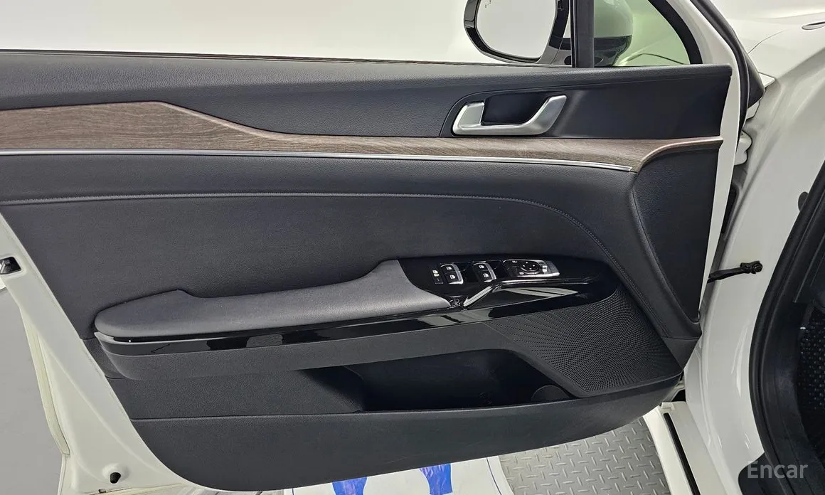 Фото 24 - Kia K5
