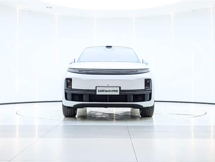 2025 LiXiang L7